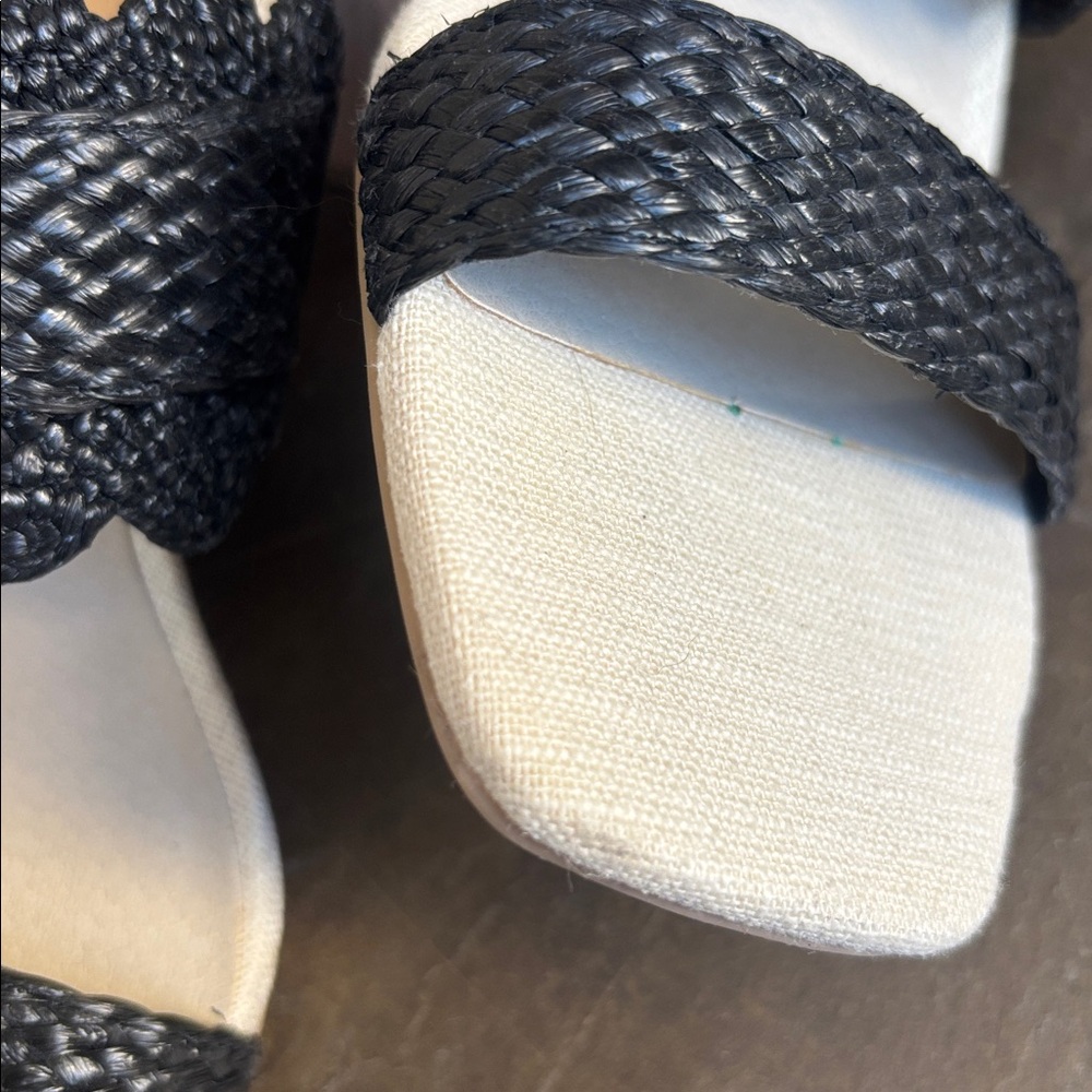 Dolce Vita Zophy Sandal - Picture 14 of 14
